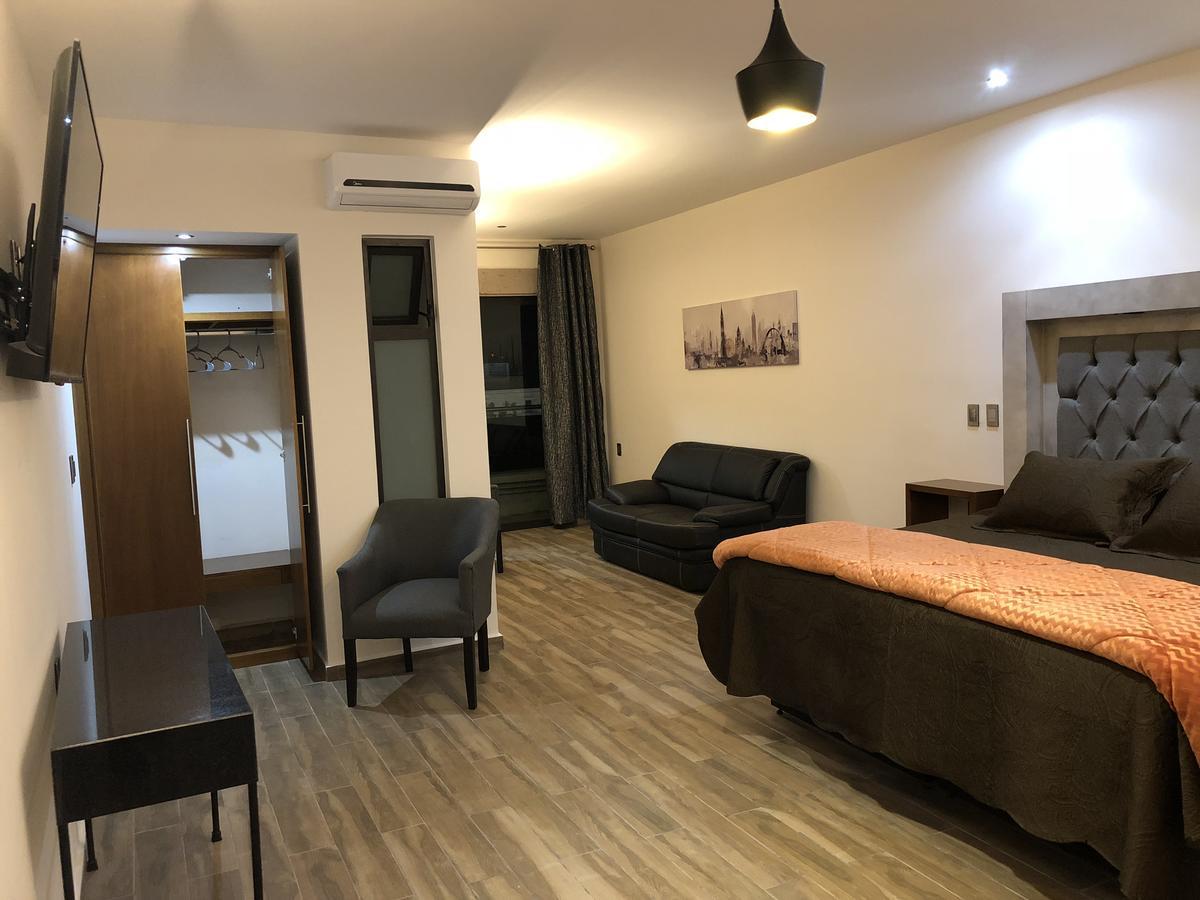 Gold Palace Hotel سان خوان دي لوس لاغوس المظهر الخارجي الصورة